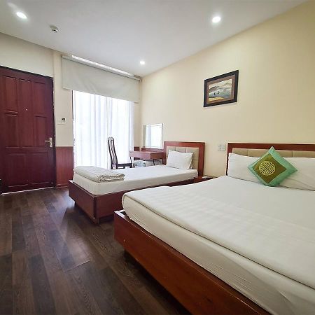 Quan Quan Hotel Danang Exterior photo