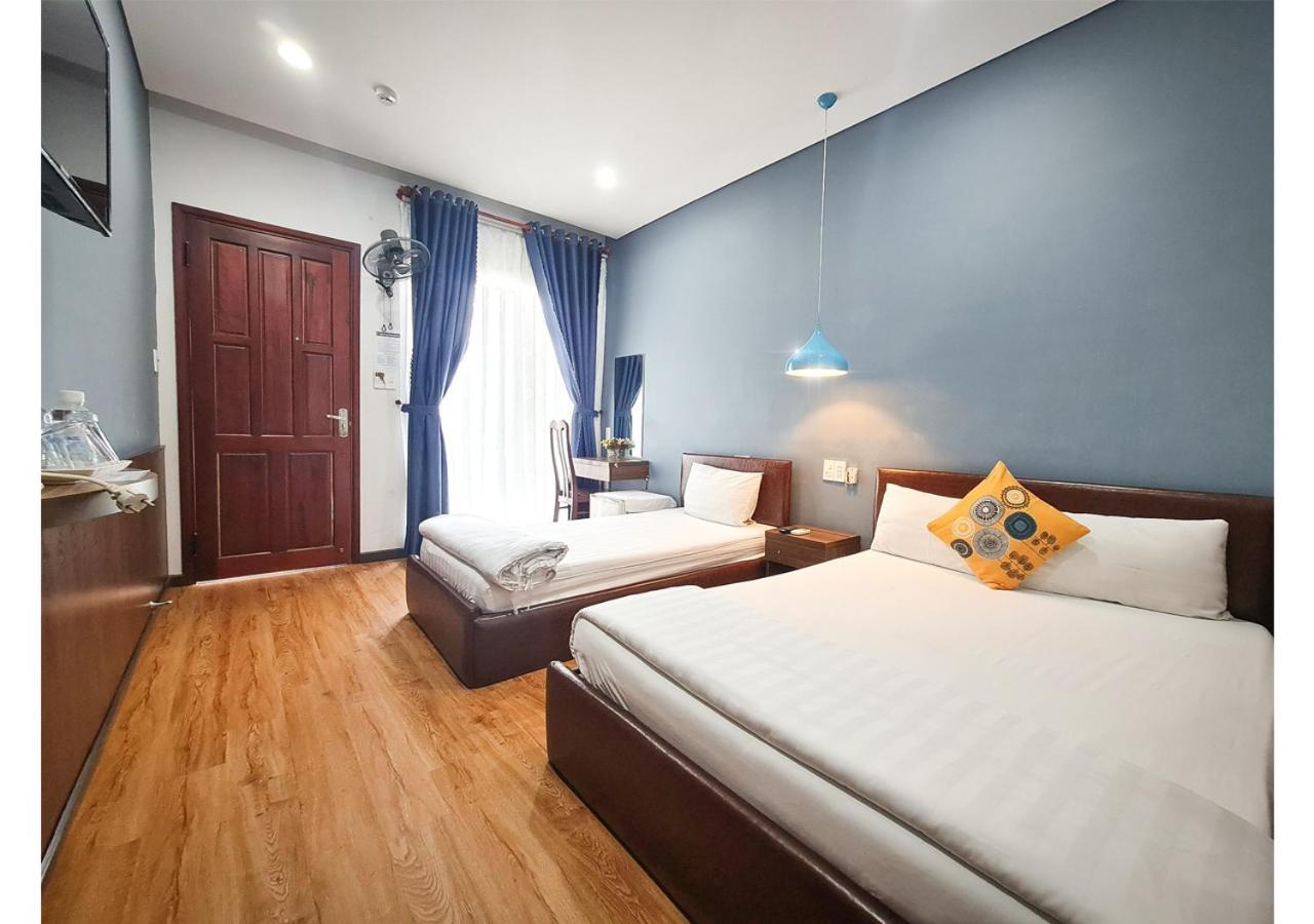 Quan Quan Hotel Danang Exterior photo