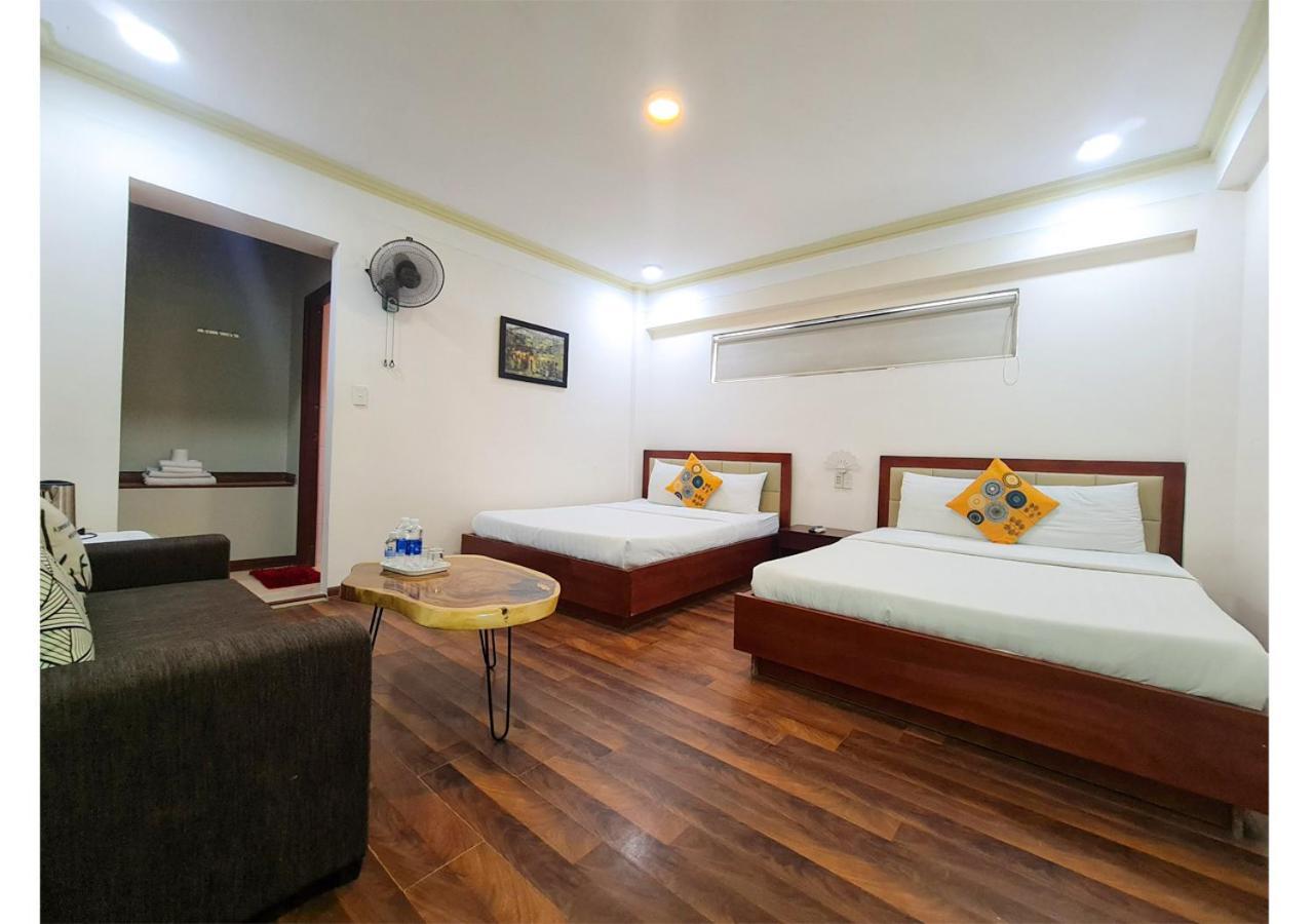 Quan Quan Hotel Danang Exterior photo