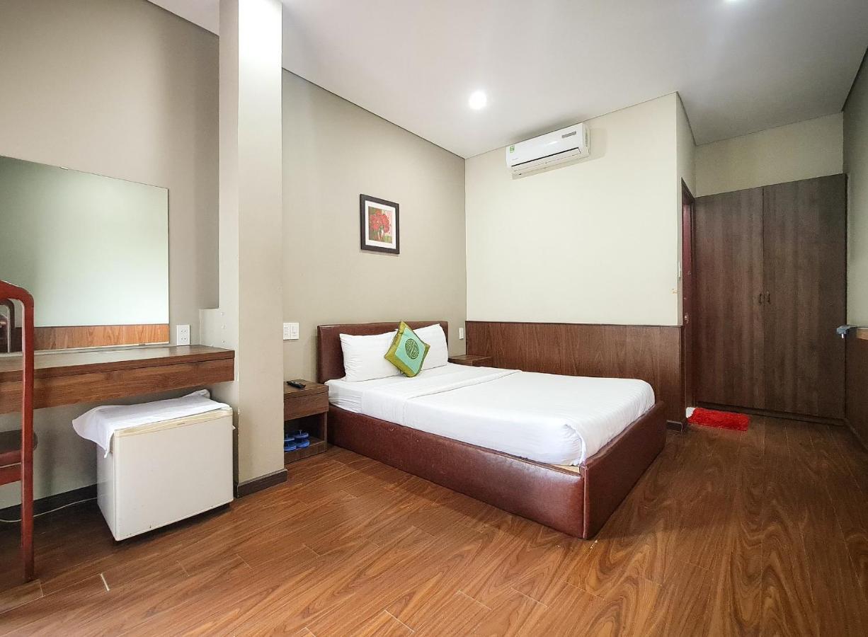 Quan Quan Hotel Danang Exterior photo