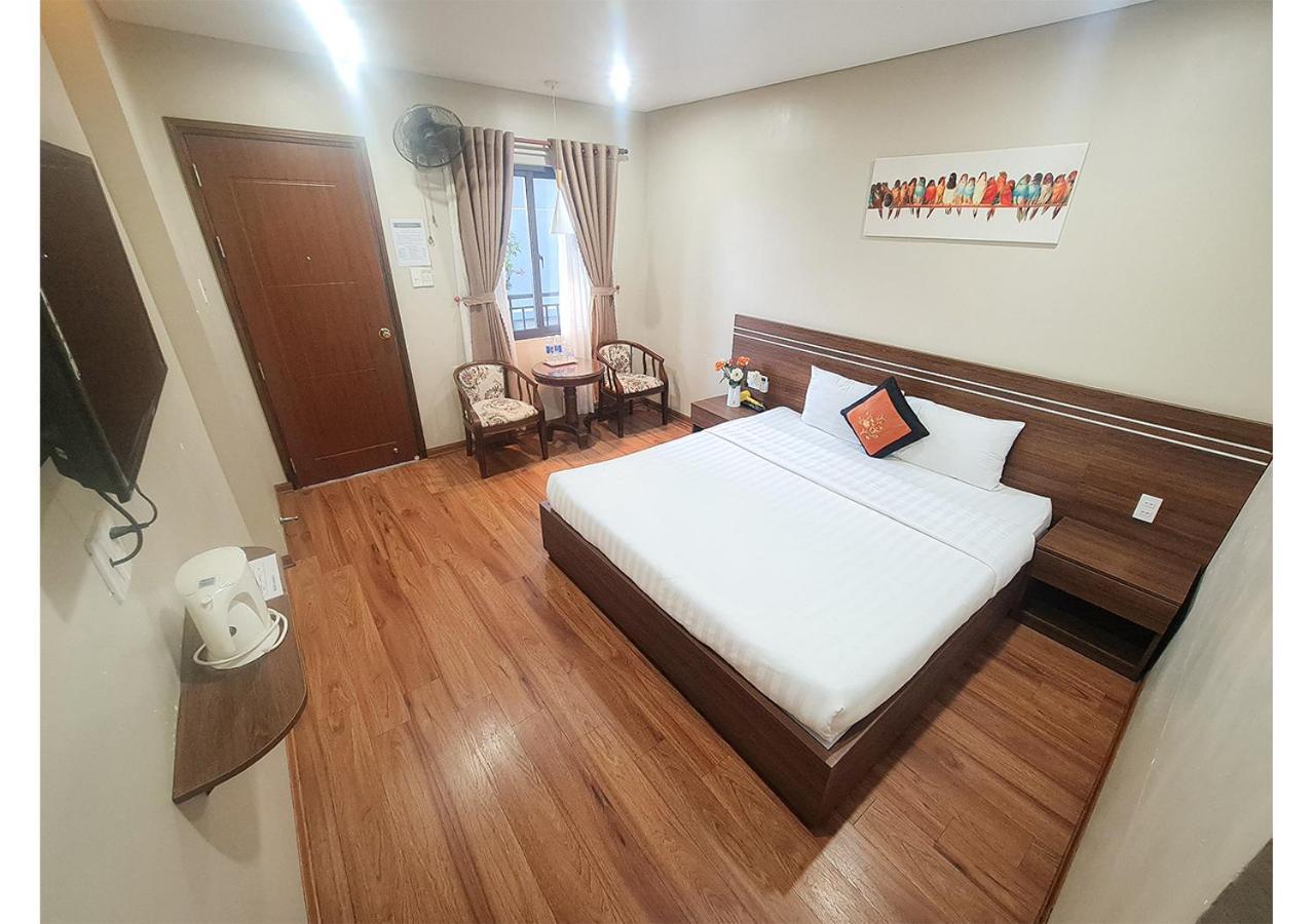 Quan Quan Hotel Danang Exterior photo