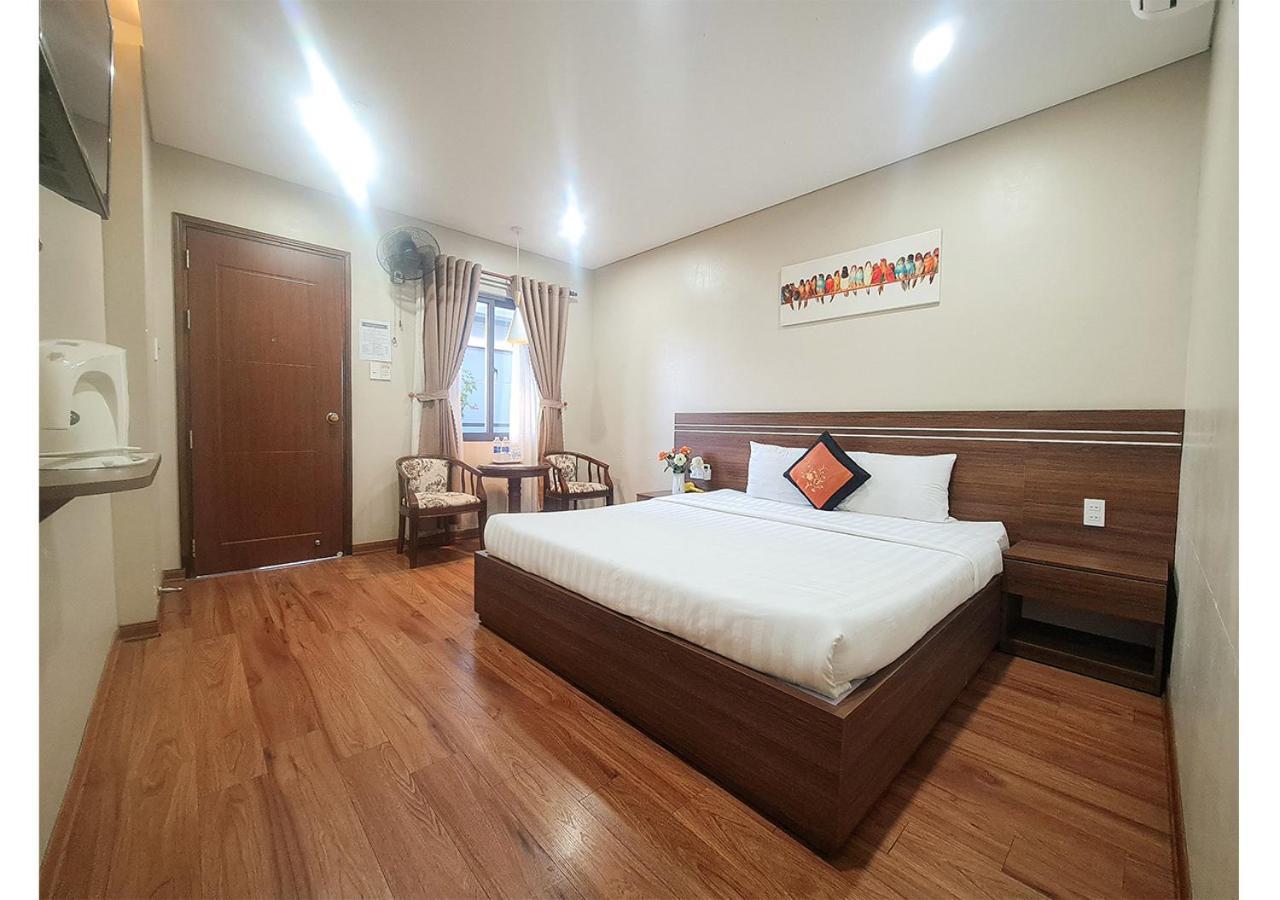 Quan Quan Hotel Danang Exterior photo