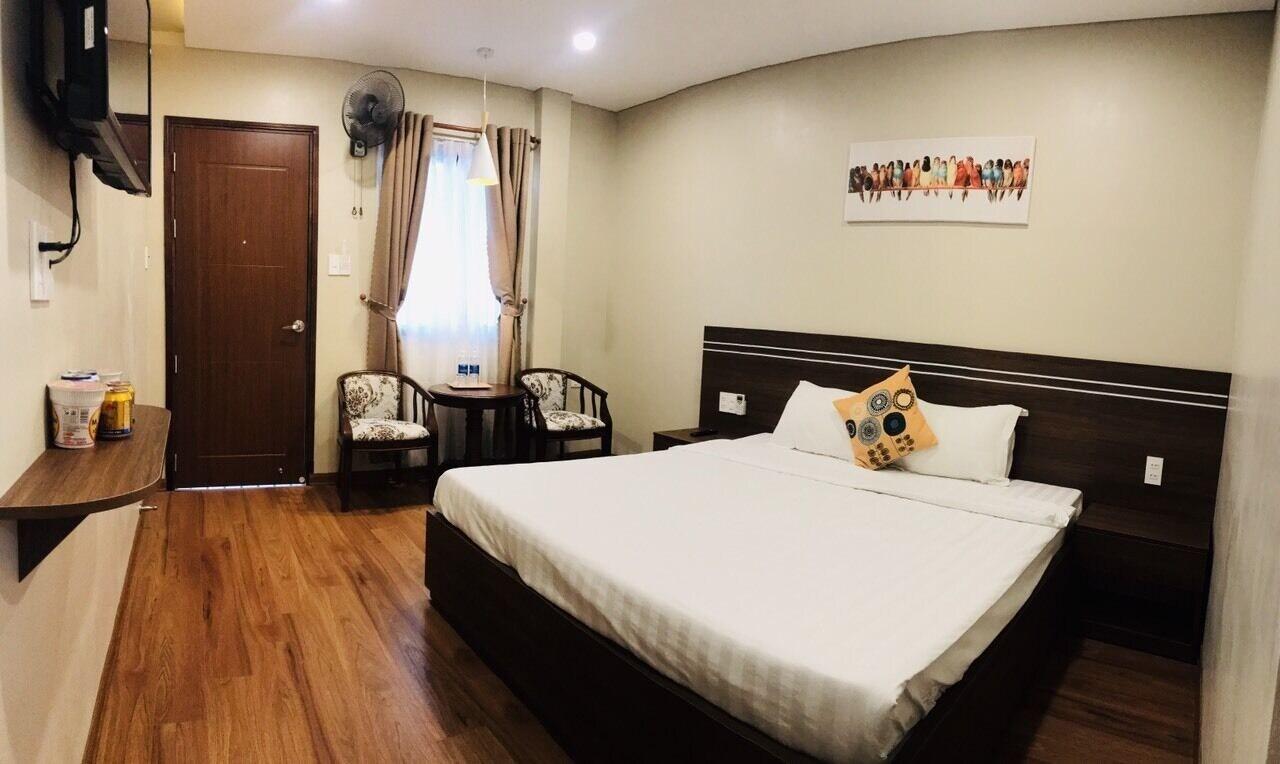 Quan Quan Hotel Danang Exterior photo