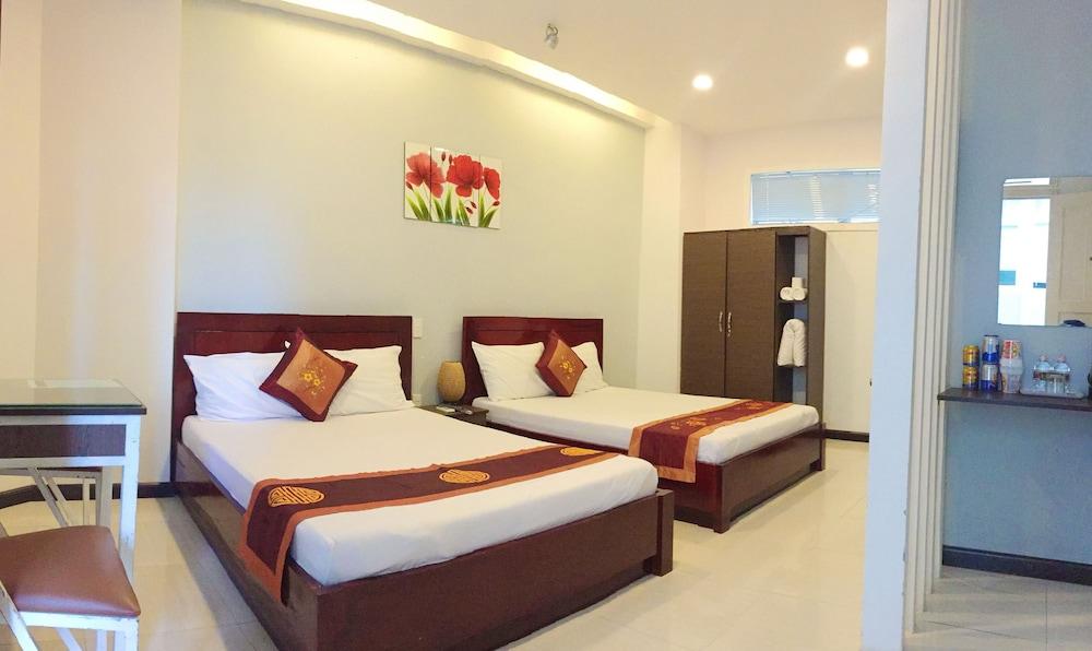 Quan Quan Hotel Danang Exterior photo