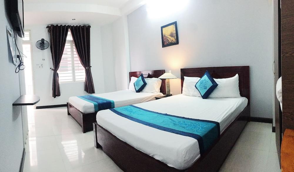 Quan Quan Hotel Danang Exterior photo