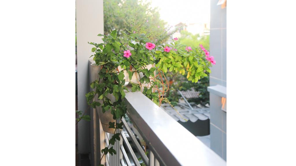 Quan Quan Hotel Danang Exterior photo