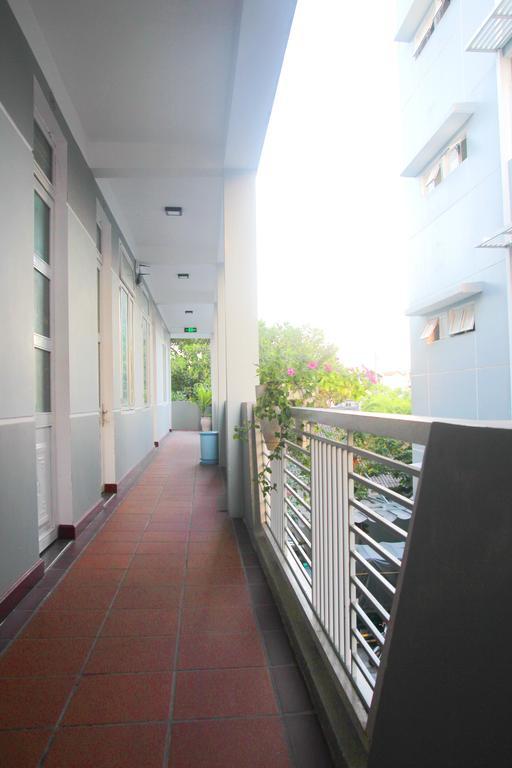 Quan Quan Hotel Danang Exterior photo