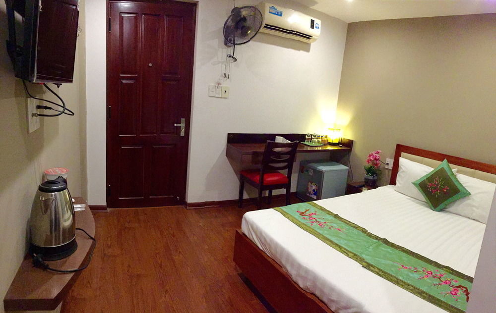 Quan Quan Hotel Danang Exterior photo